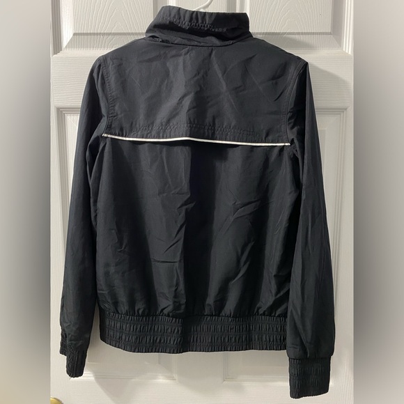 Nike Windbreaker - Picture 2 of 4